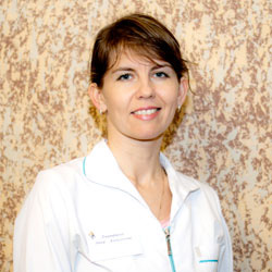 Дмитриева Анна Алексеевна, врач стоматолог-терапевт